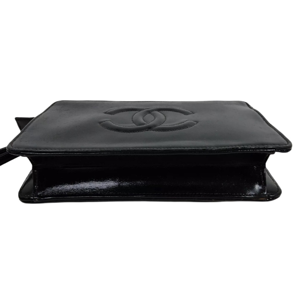 CHANEL Classique Leather Clutch - Picture 5 of 9